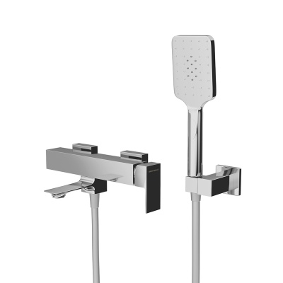 Смеситель Fioretto/Фьоретто для ванны с душевой лейкой, шлангом и держателем, хром Смеситель Fioretto/Фьоретто для ванны с душевой лейкой, шлангом и держателем, хром