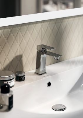 Смеситель Fioretto/Фьоретто для раковины без донного клапана, хром Смеситель Fioretto/Фьоретто для раковины без донного клапана, хром