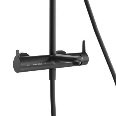 Душевая колонна Fonte/Фонте на 3 потока с фиксированным изливом и механическим смесителем, черный матовый Душевая колонна Fonte/Фонте на 3 потока с фиксированным изливом и механическим смесителем, черный матовый